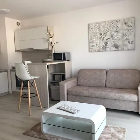 Urban C707, Free Garage Parking Pressburg